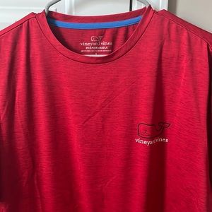 Mens vineyard vines performance tee